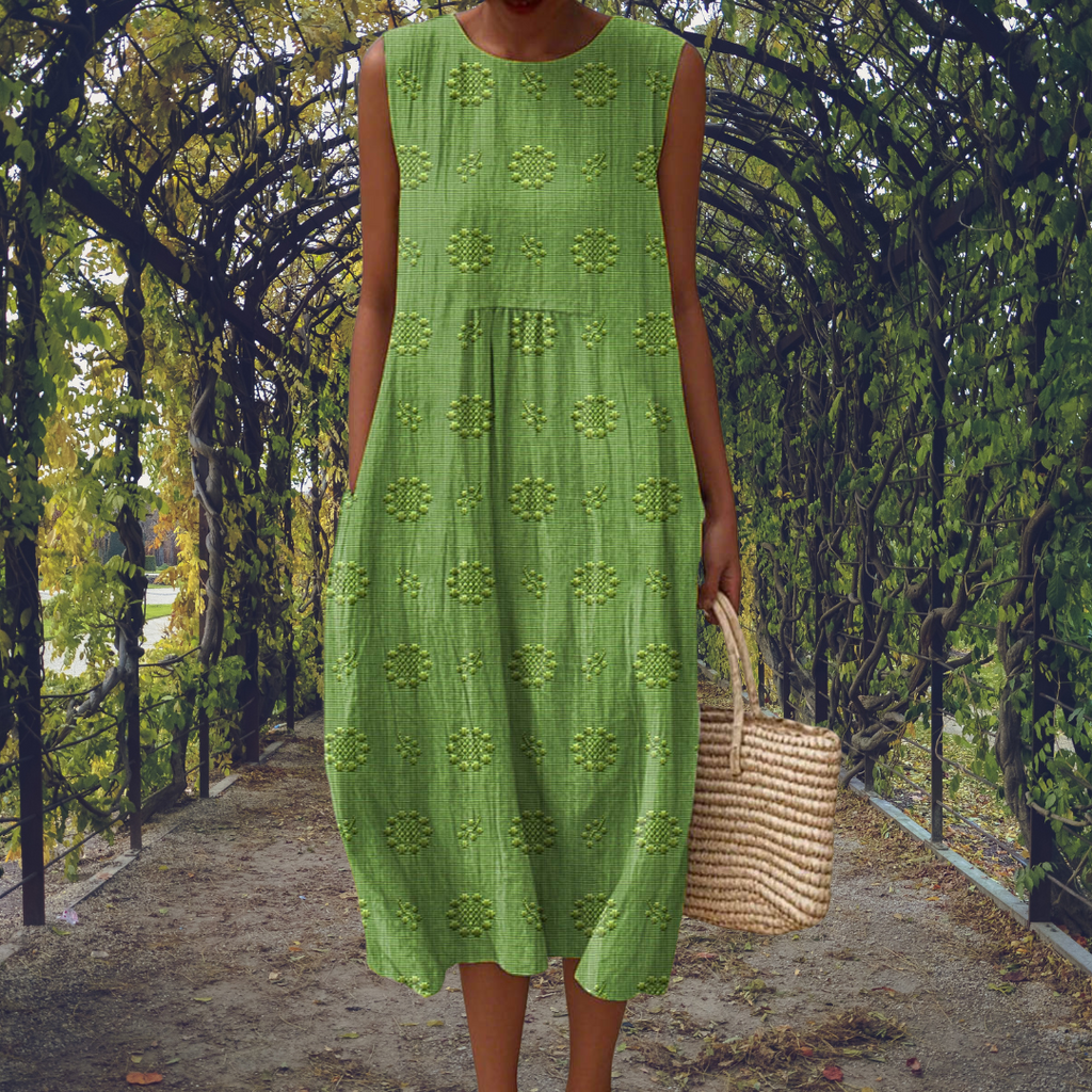 Kira | Elegant sleeveless dress with pockets