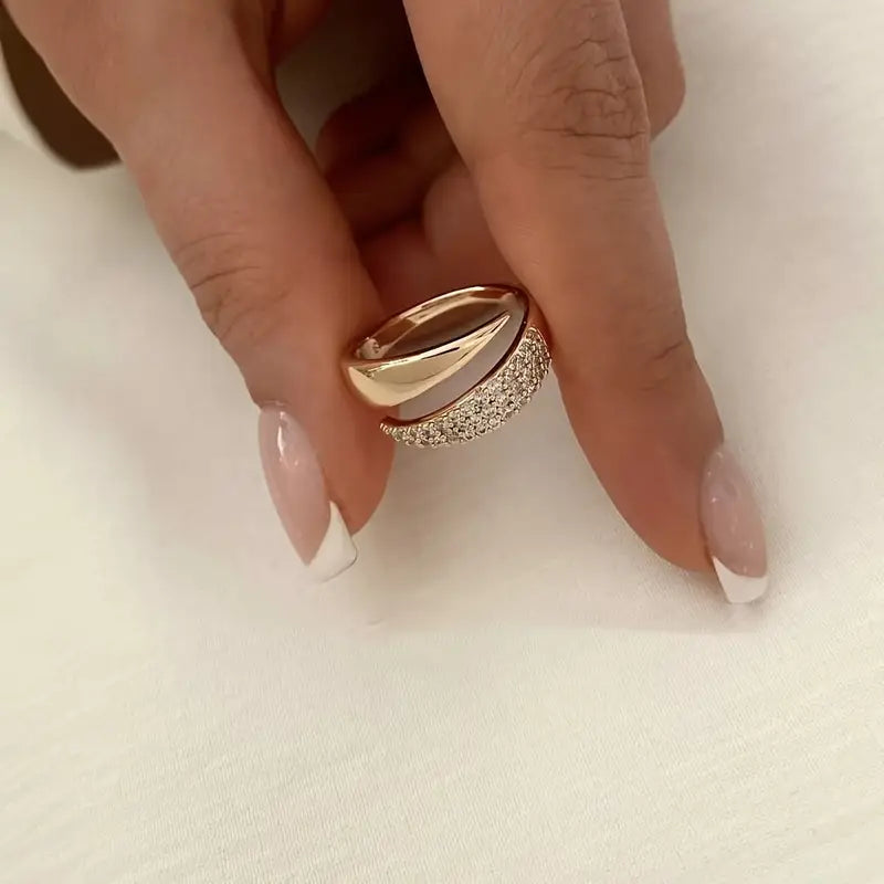 Hallie | Elegant Ring with Sparkling Stones (Buy 1 Get 1 FREE)