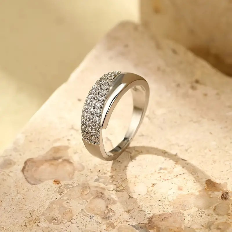 Hallie | Elegant Ring with Sparkling Stones (Buy 1 Get 1 FREE)