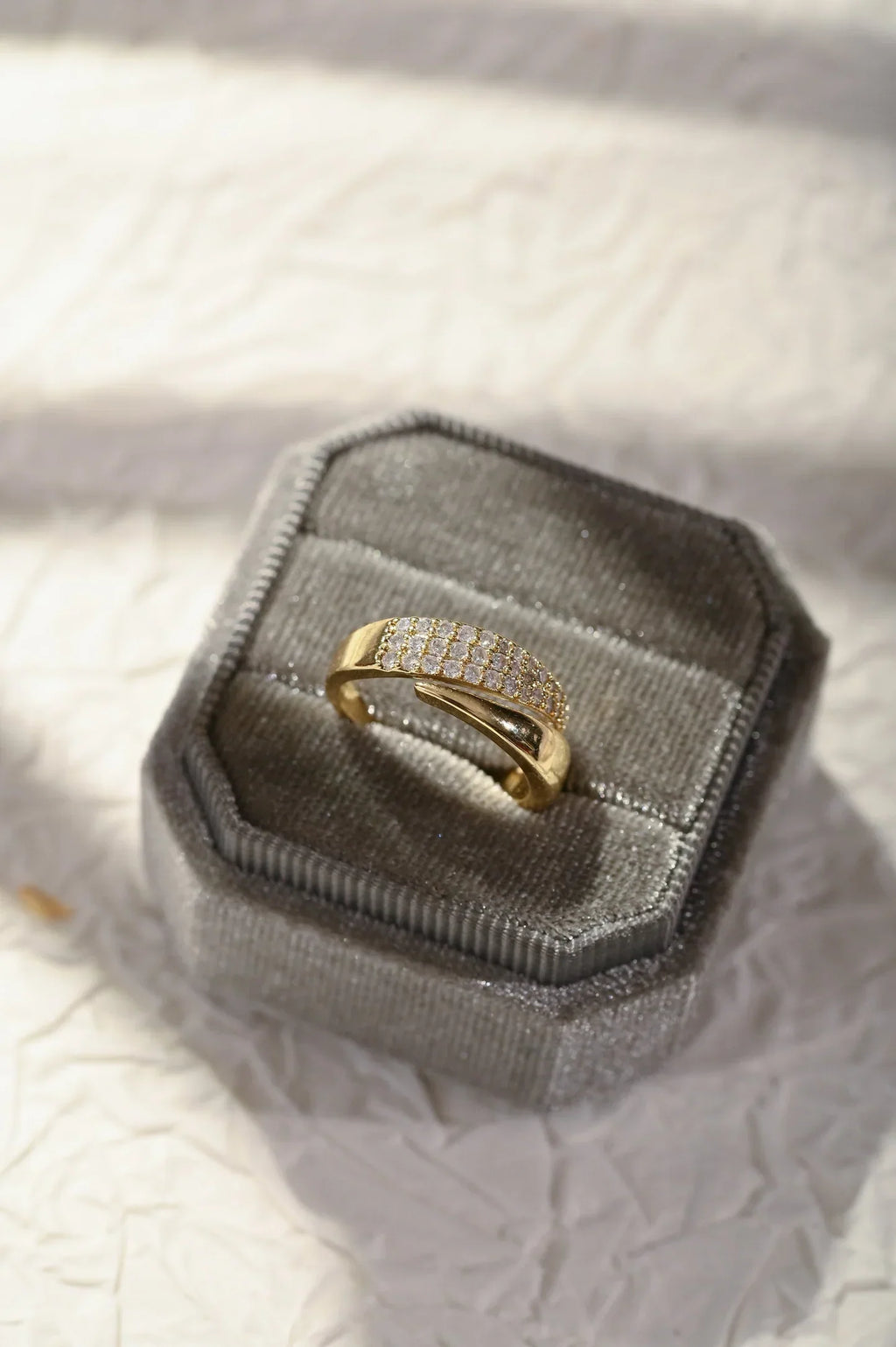 Hallie | Elegant Ring with Sparkling Stones (Buy 1 Get 1 FREE)