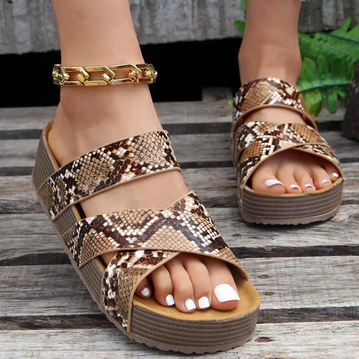 Nikki | Fashionable Orthopedic Sandals