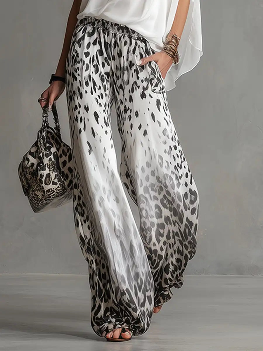 Ezra | Fluid set with blouse and wide printed pants