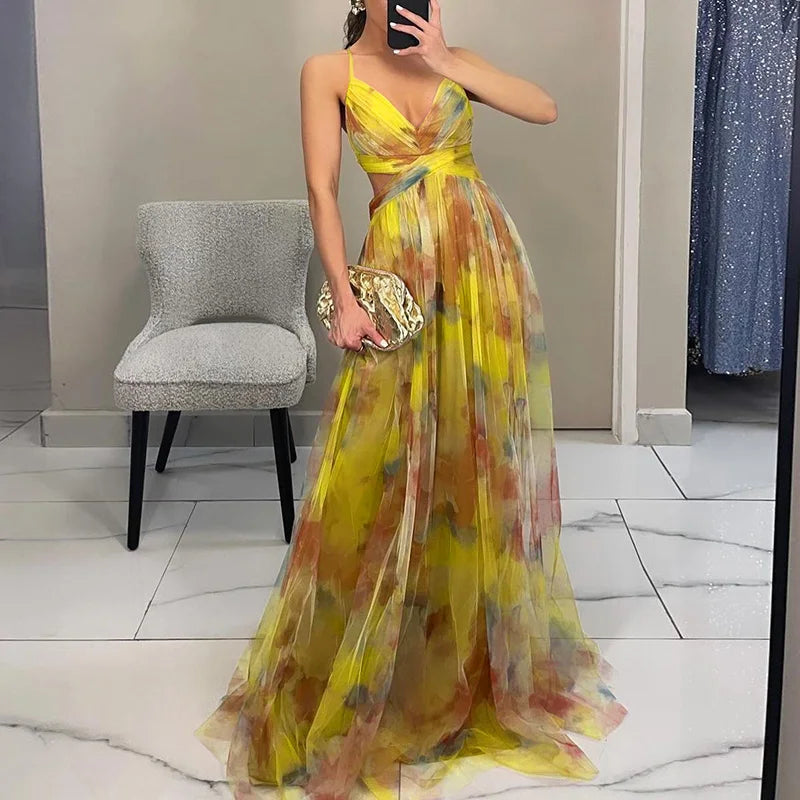 Genevieve | Charming Maxi Dress with Floral Print
