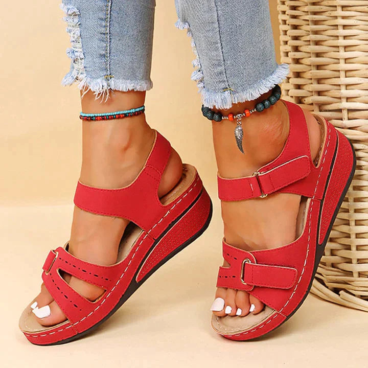Sandy | Comfortable Orthopedic Sandals with Heel