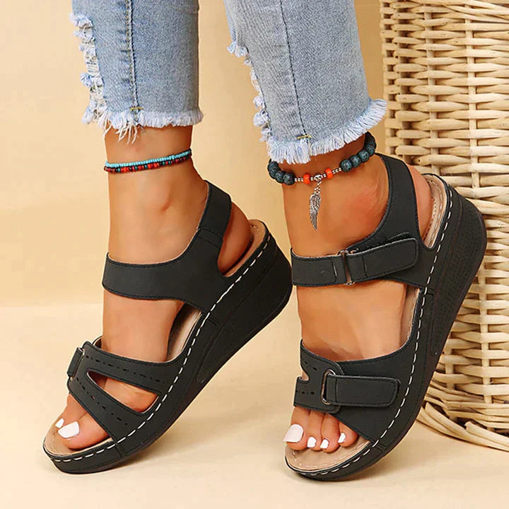 Sandy | Comfortable Orthopedic Sandals with Heel
