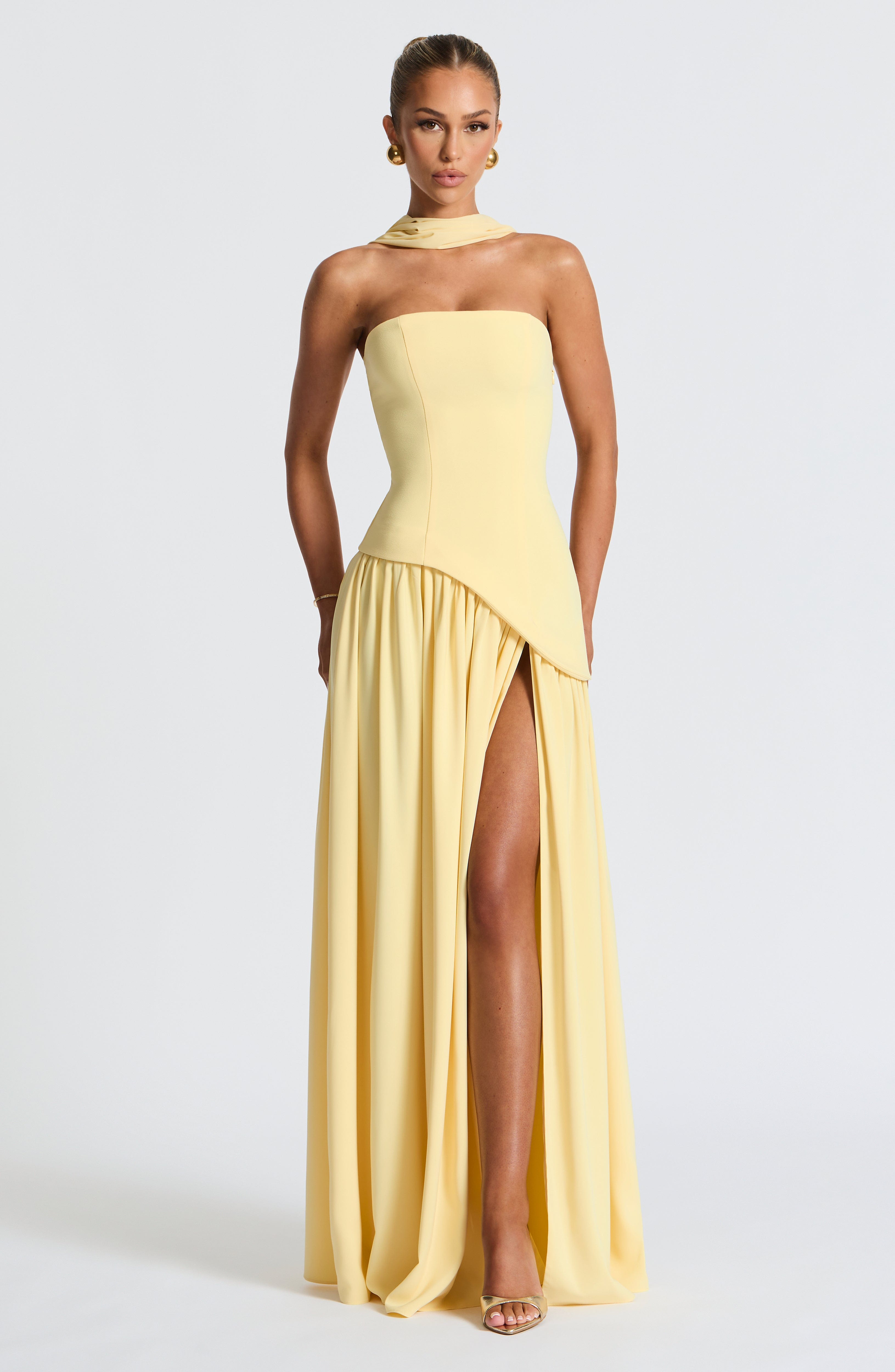 Nicole | ELEGANT MAXI DRESS