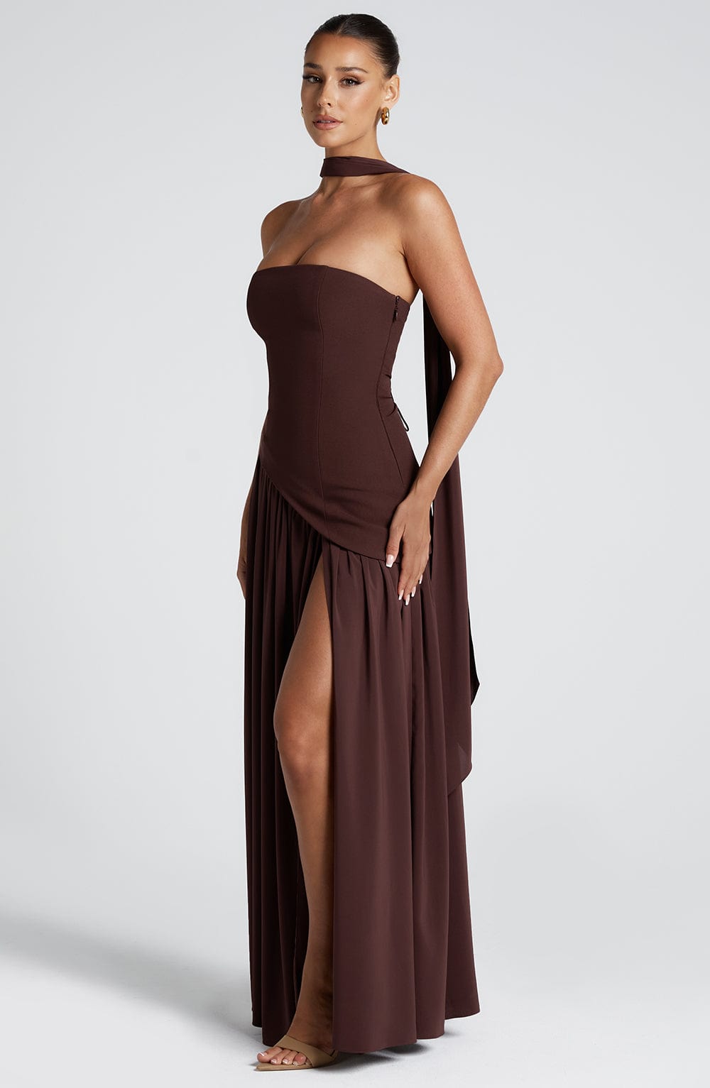 Nicole | ELEGANT MAXI DRESS