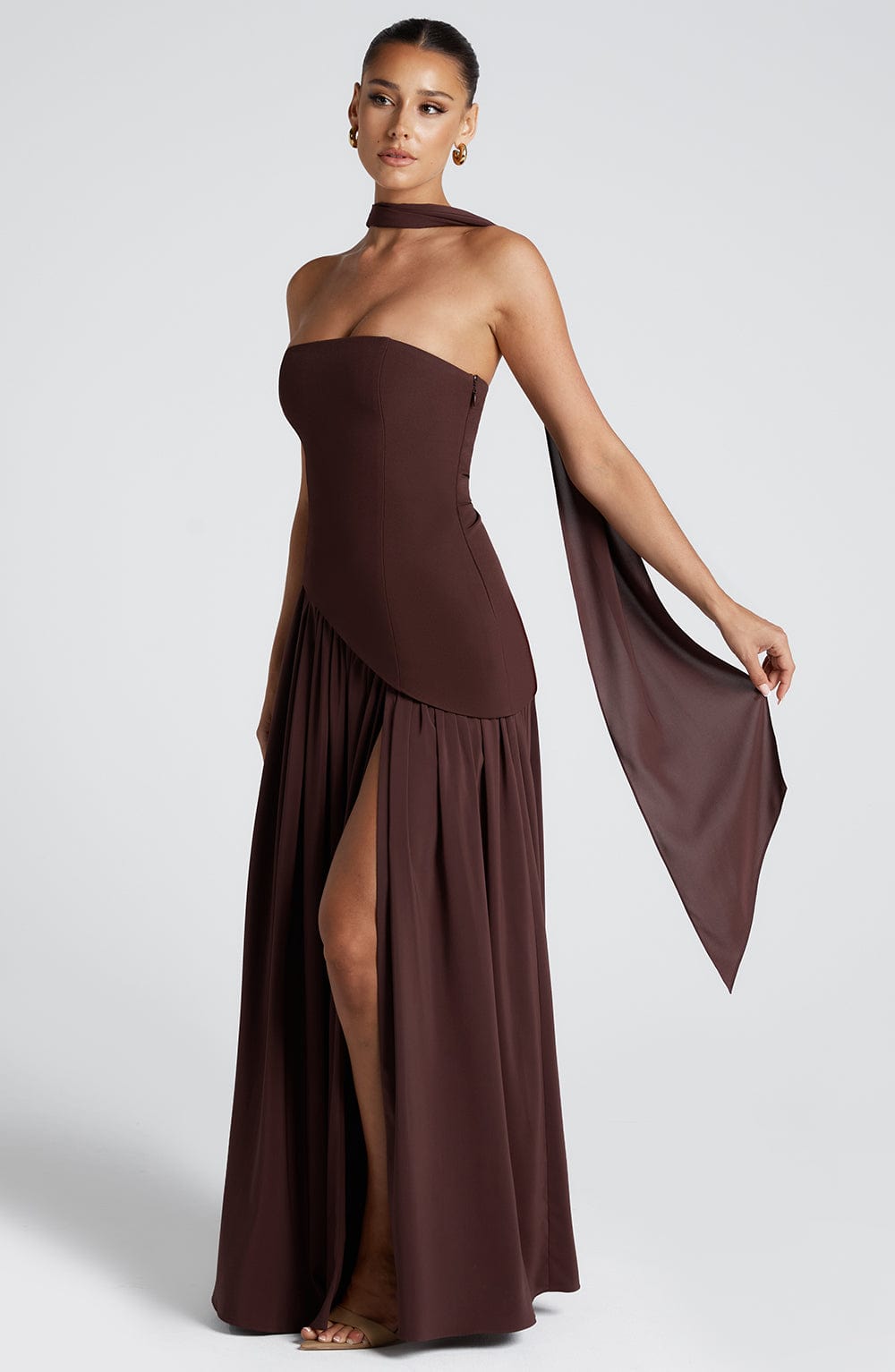 Nicole | ELEGANT MAXI DRESS