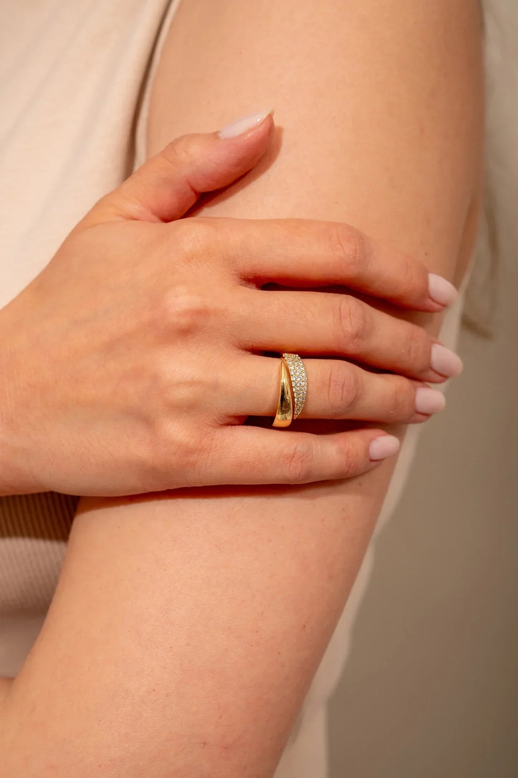 Hallie | Elegant Ring with Sparkling Stones (Buy 1 Get 1 FREE)