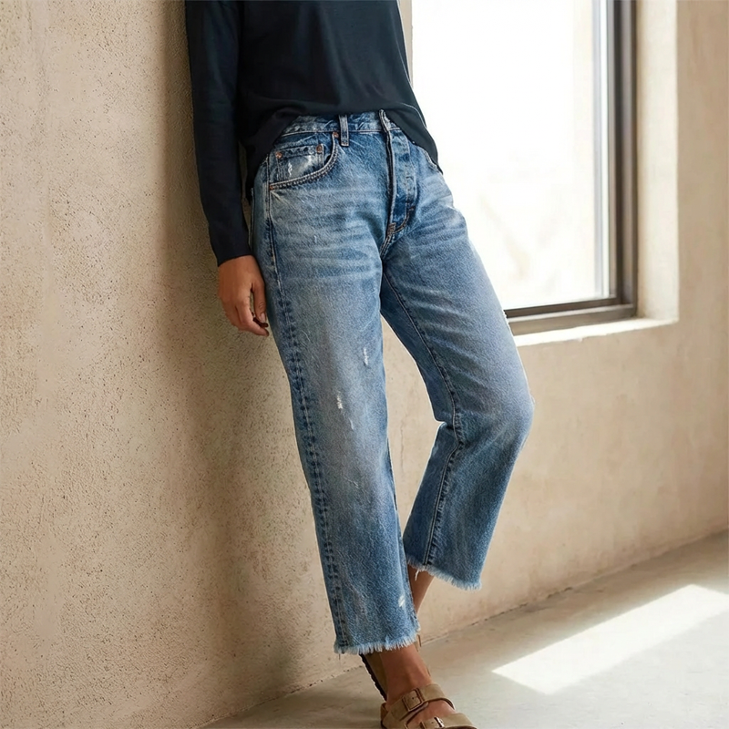 Abbey | Retro Cropped Straight Jeans